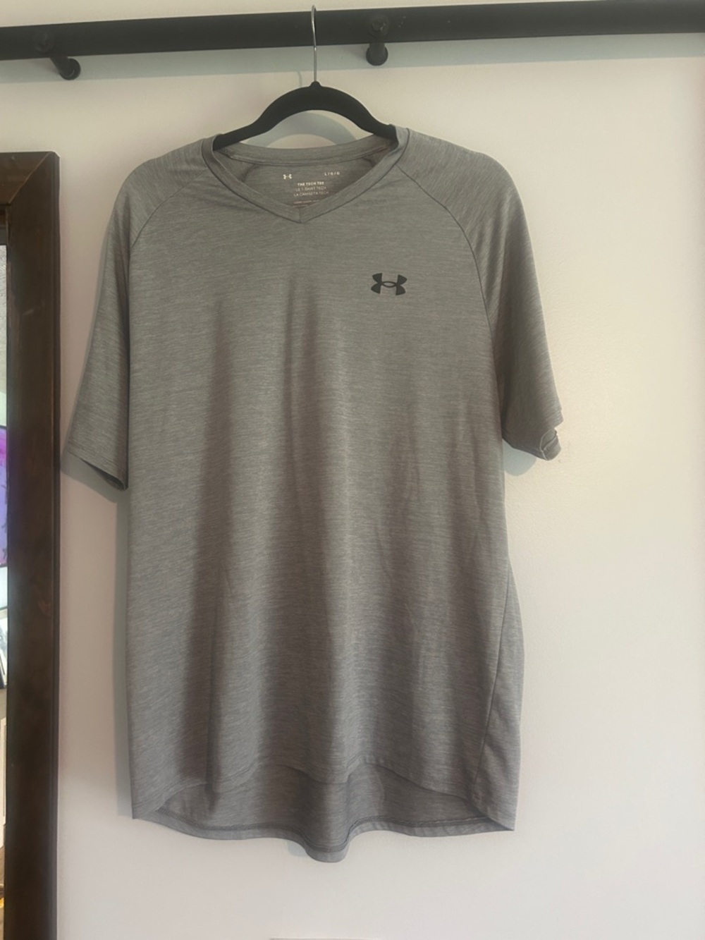 Under Armour Men's Heather Gray V-Neck Performance Tee